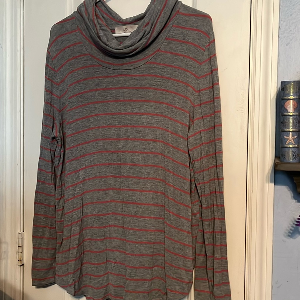 LOFT size XLARGE cowl neck long sleeve gray & pink striped top. LIKE NEW